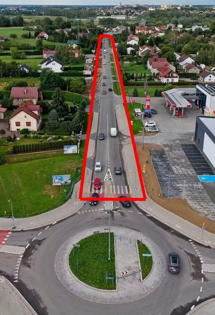 Duże utrudnienia w dojeździe do Mielca. Od 6.10.2026 r. do 23.10.2026 r. w Woli Mieleckiej od ronda do mostu, tylko jeden pas 20261005 rondo